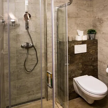 Flying Bed Apartment Close To Prague Castle And Airport Exterior foto