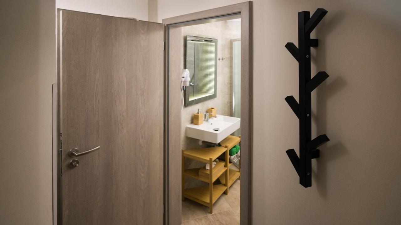 Flying Bed Apartment Close To Prague Castle And Airport * Prague