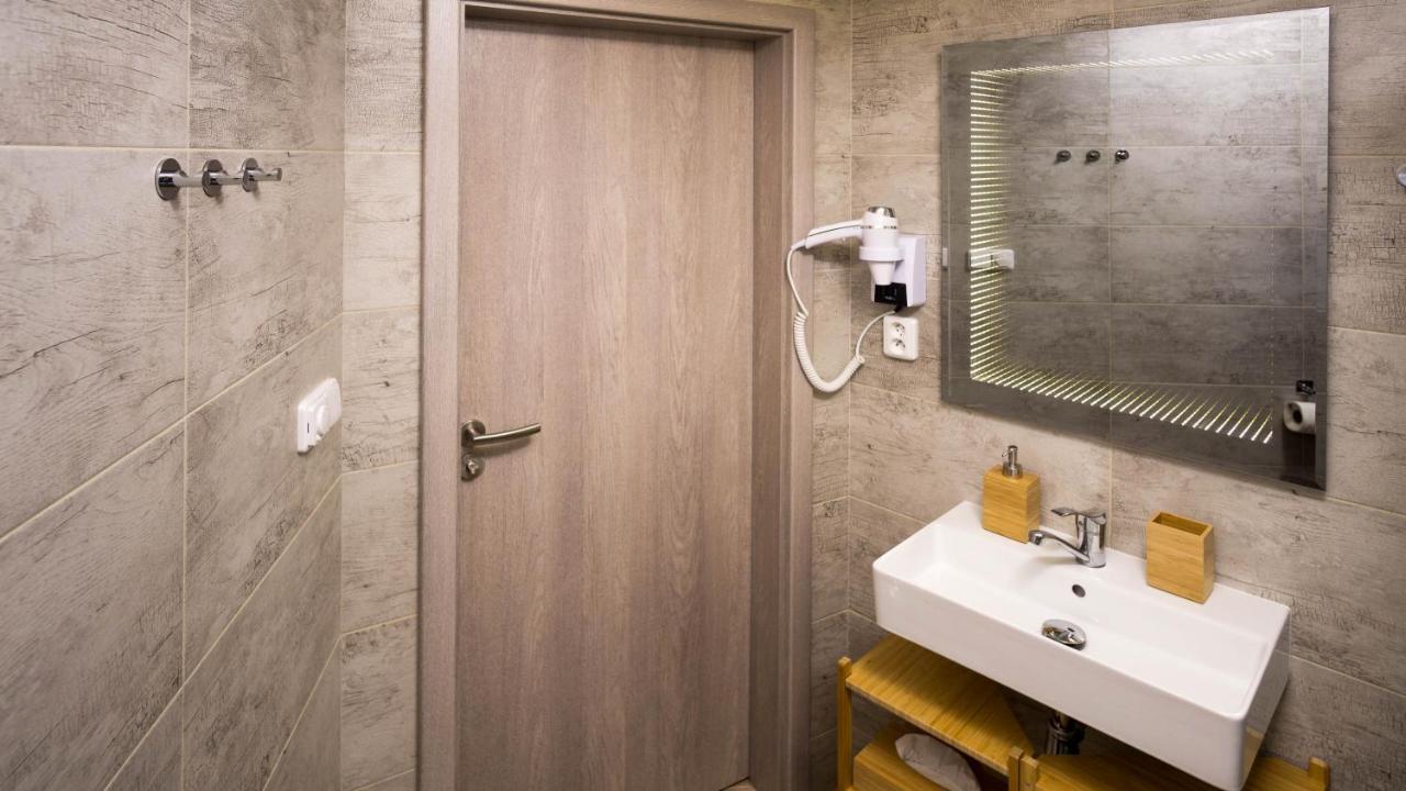 Apartament Flying Bed Close To Castle And Airport *